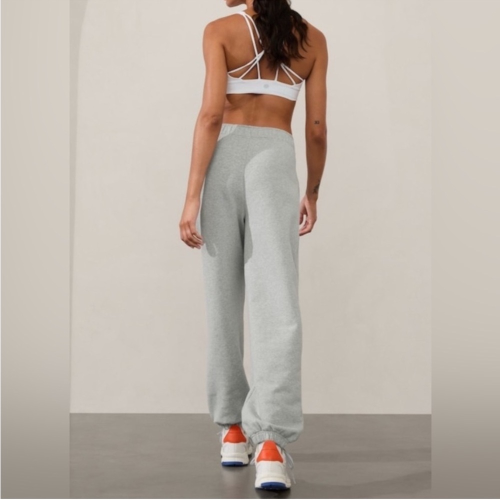 NWT ATHLETA Easy Fleece Jogger- Gray/ Size Large - Picture 2 of 7